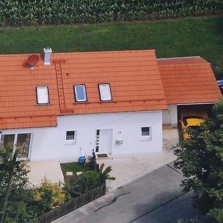 Vila Wiflinger Graben Einfamilienhaus Wörth Exteriér fotografie